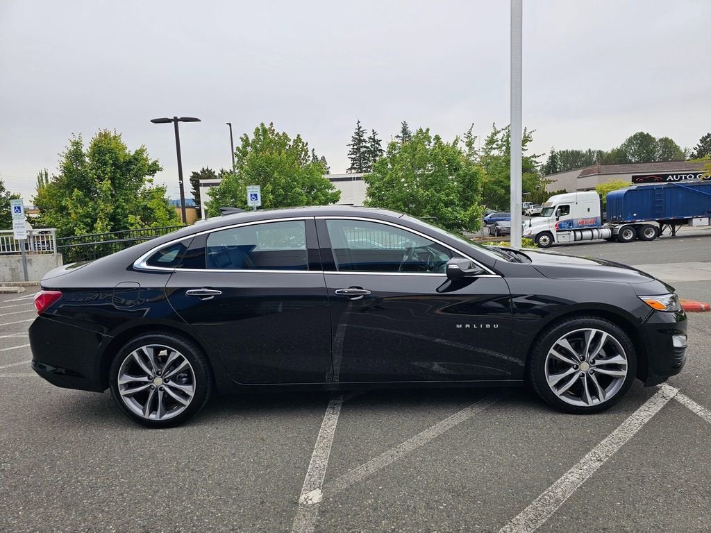 2022 Chevrolet Malibu Base