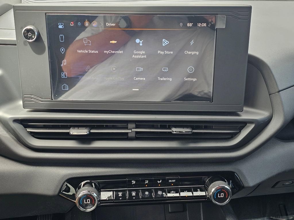 2024 Chevrolet Silverado EV Base