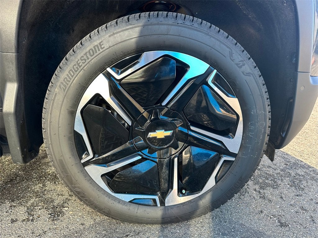 2026 Chevrolet Silverado EV Base