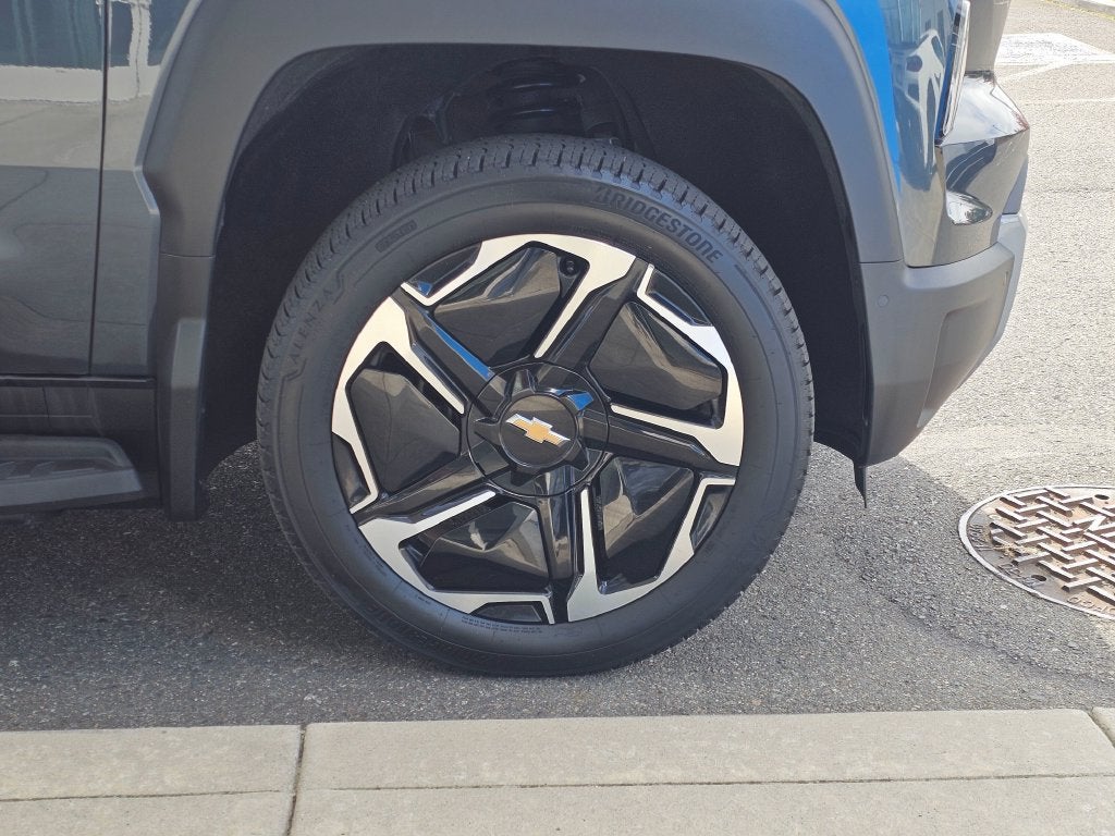 2026 Chevrolet Silverado EV Base