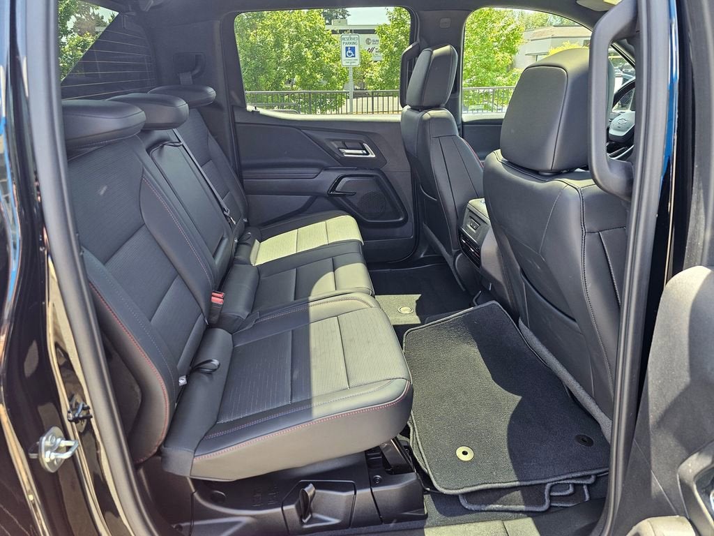 2025 Chevrolet Silverado EV Base