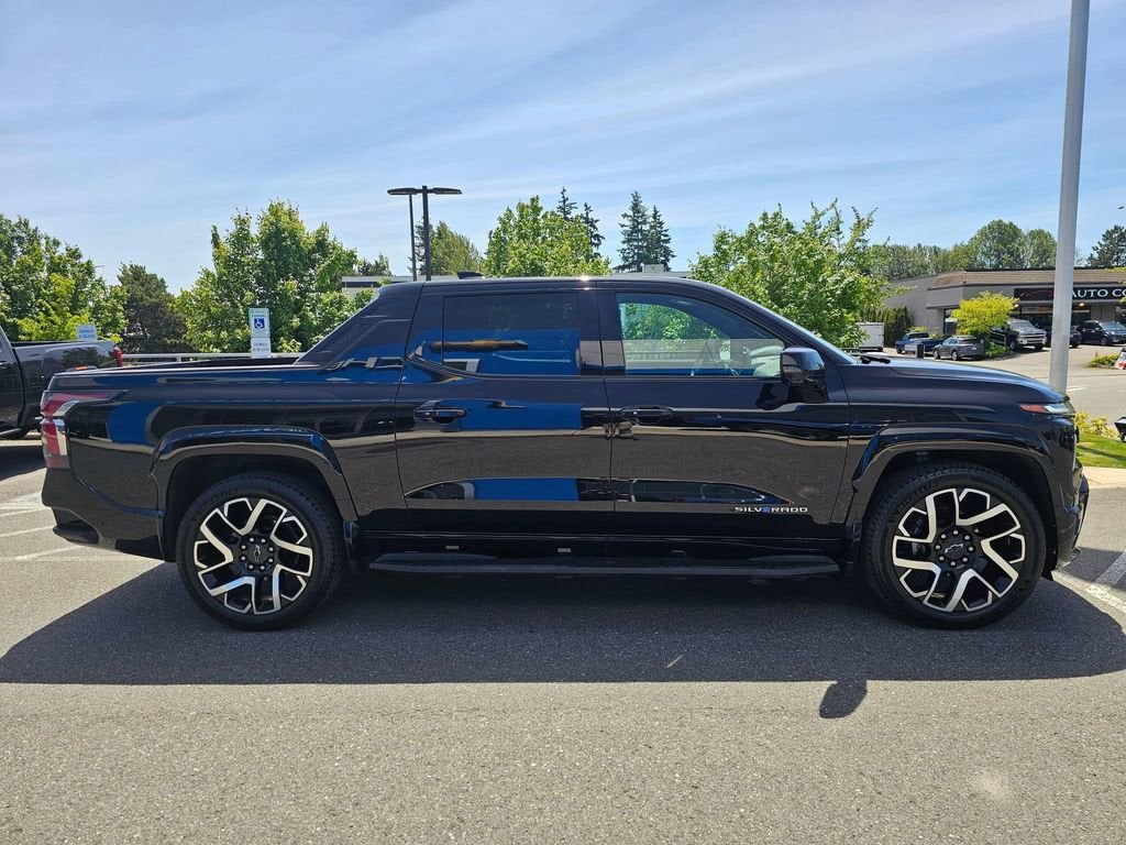 2025 Chevrolet Silverado EV Base