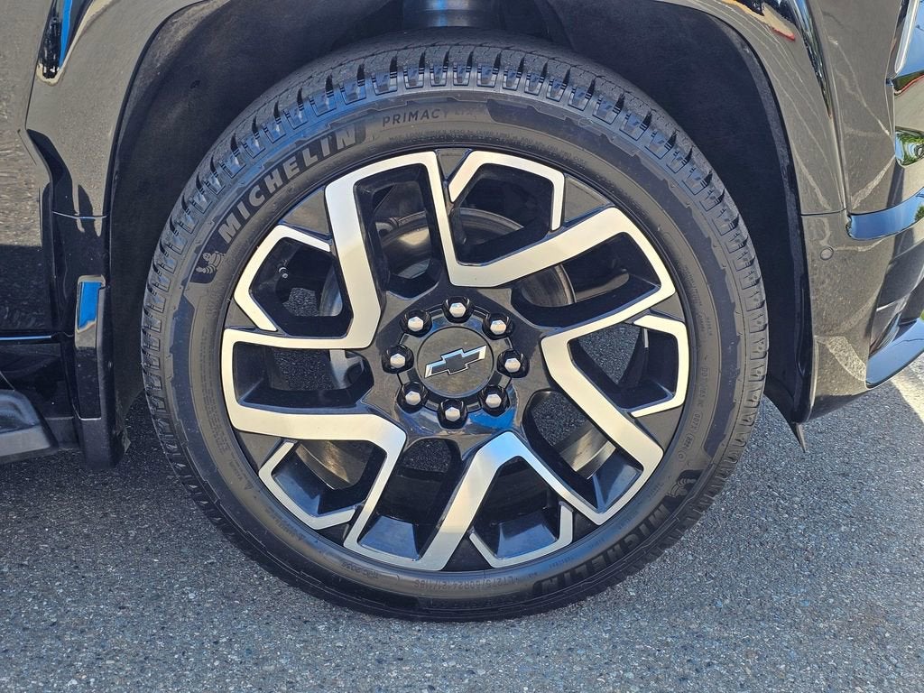 2025 Chevrolet Silverado EV Base