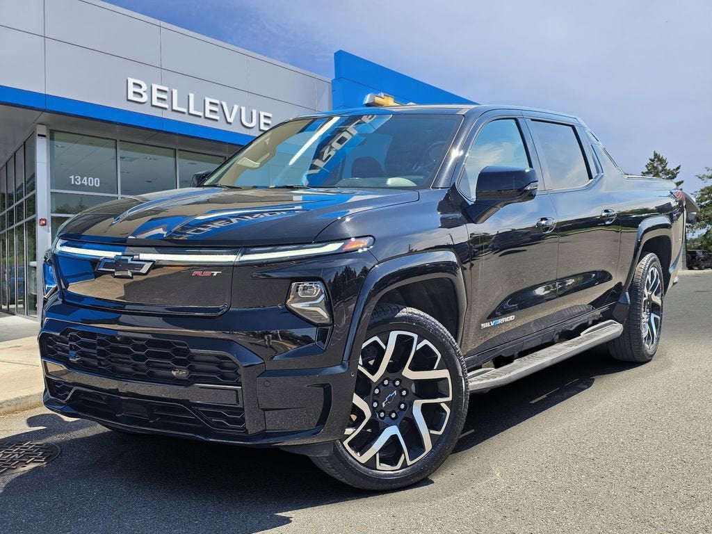 2025 Chevrolet Silverado EV RST Max Range's photo