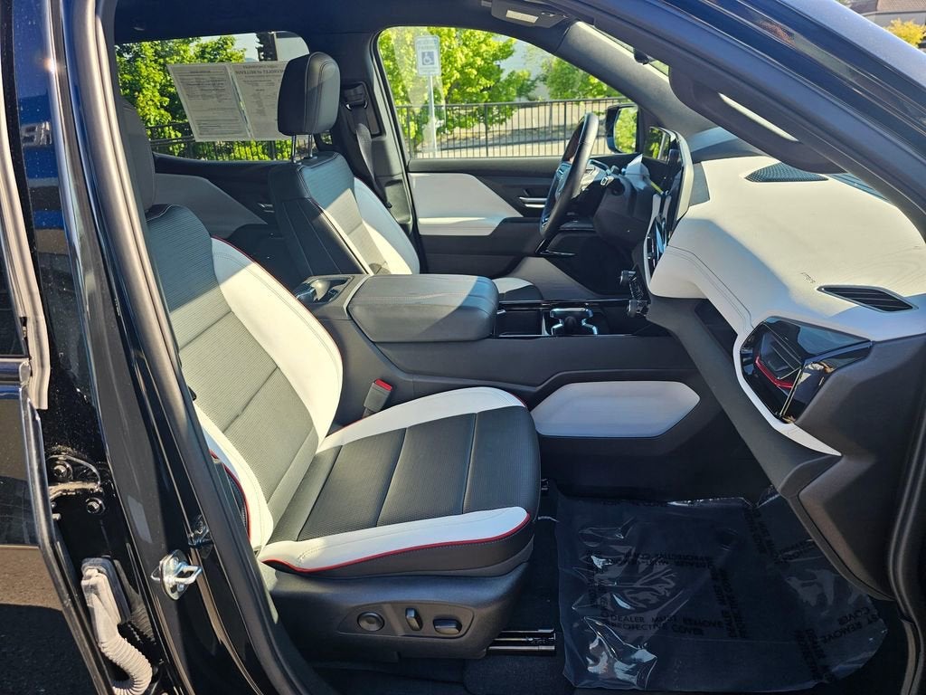 2025 Chevrolet Silverado EV Base