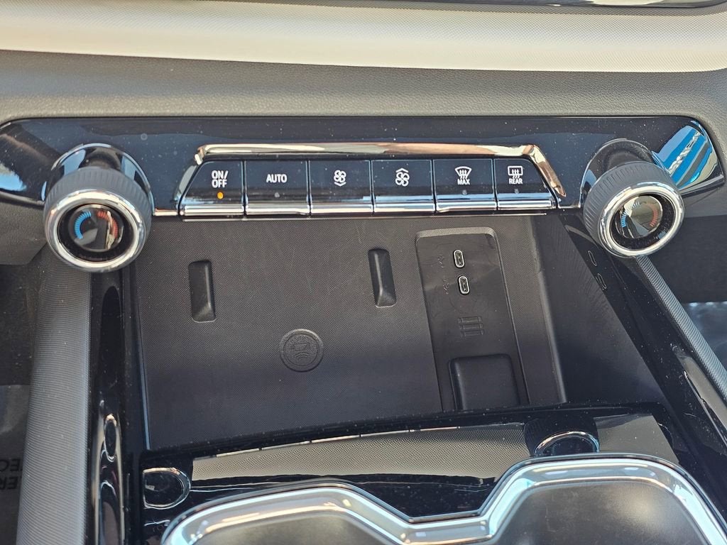 2025 Chevrolet Silverado EV Base
