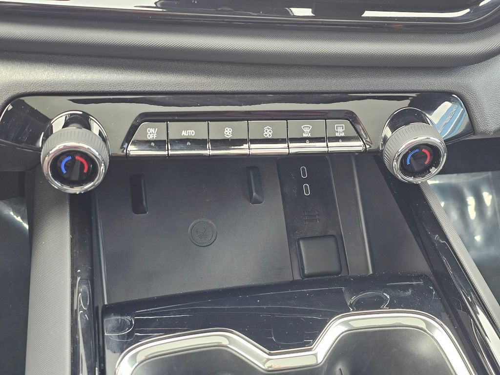 2025 Chevrolet Silverado EV Base