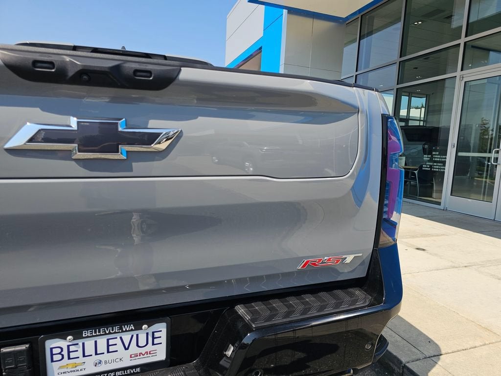 2025 Chevrolet Silverado EV Base