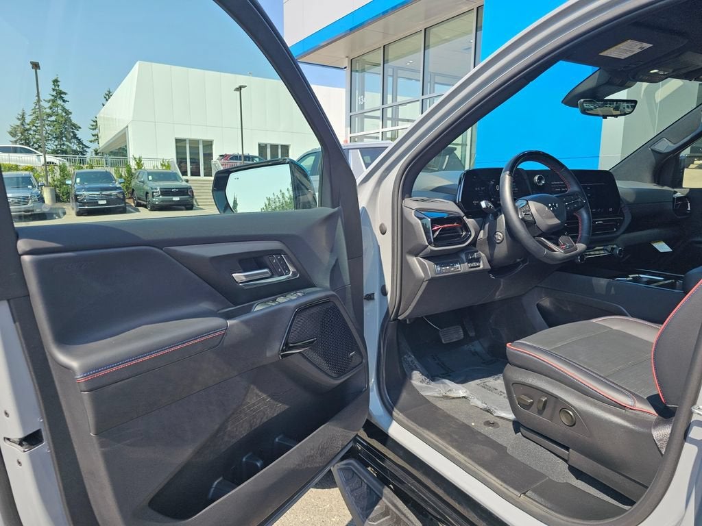2025 Chevrolet Silverado EV Base