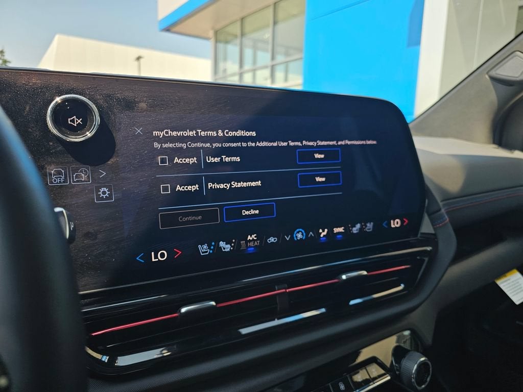 2025 Chevrolet Silverado EV Base