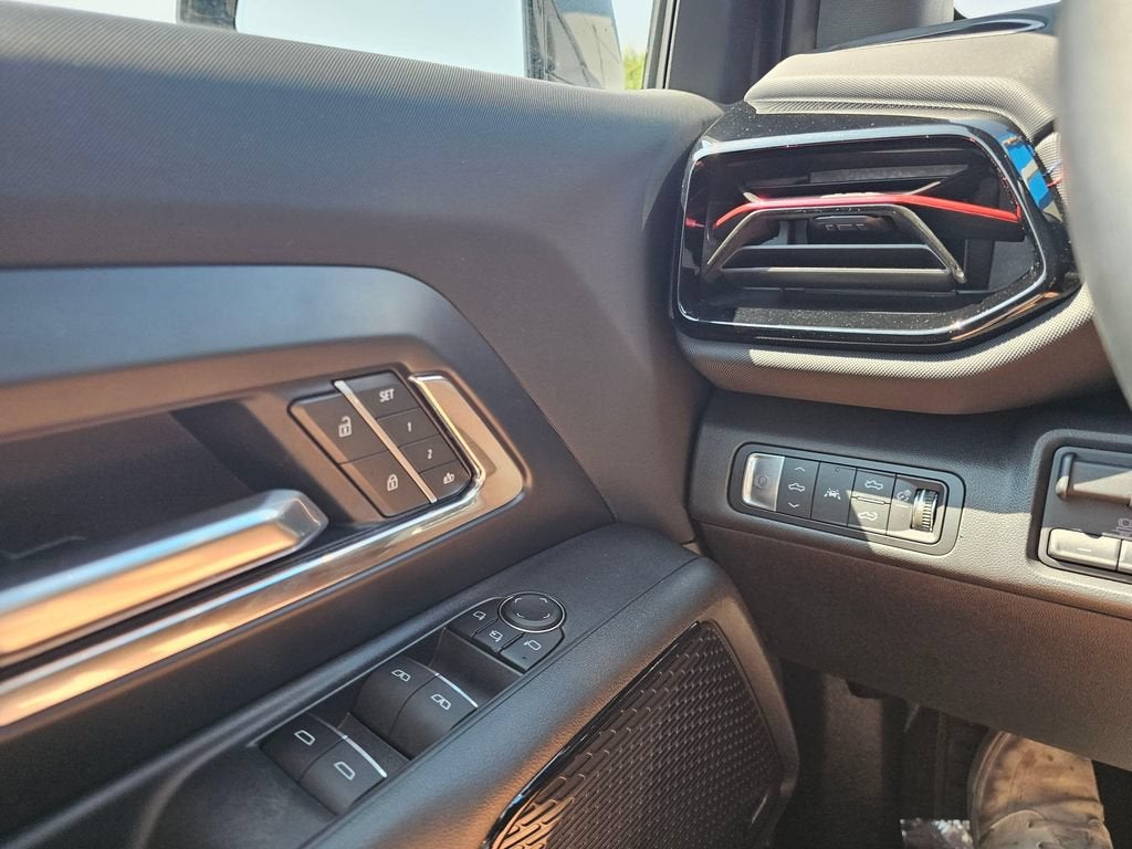 2025 Chevrolet Silverado EV Base