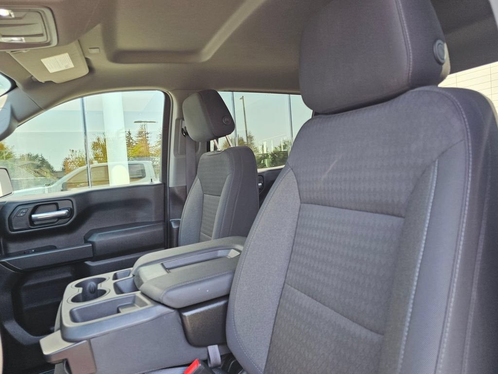 2023 Chevrolet Silverado 1500 Base