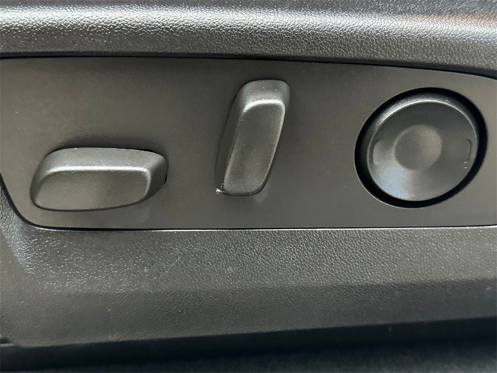 2024 Chevrolet Colorado Base