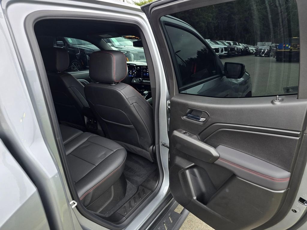 2025 Chevrolet Colorado Base