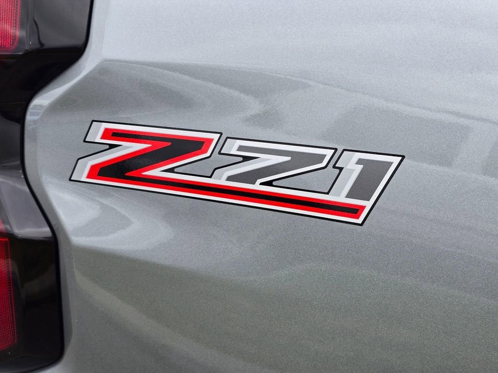 2025 Chevrolet Colorado Base