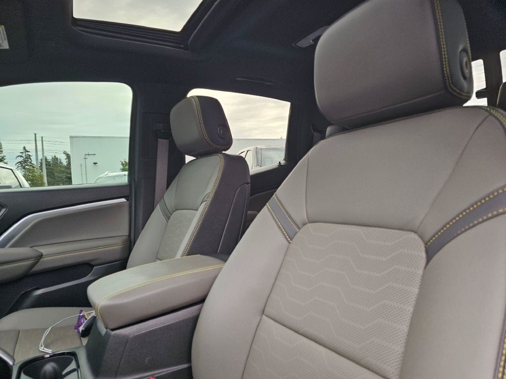 2024 Chevrolet Colorado Base