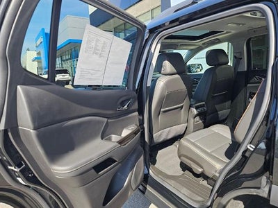 2023 GMC Acadia AT4