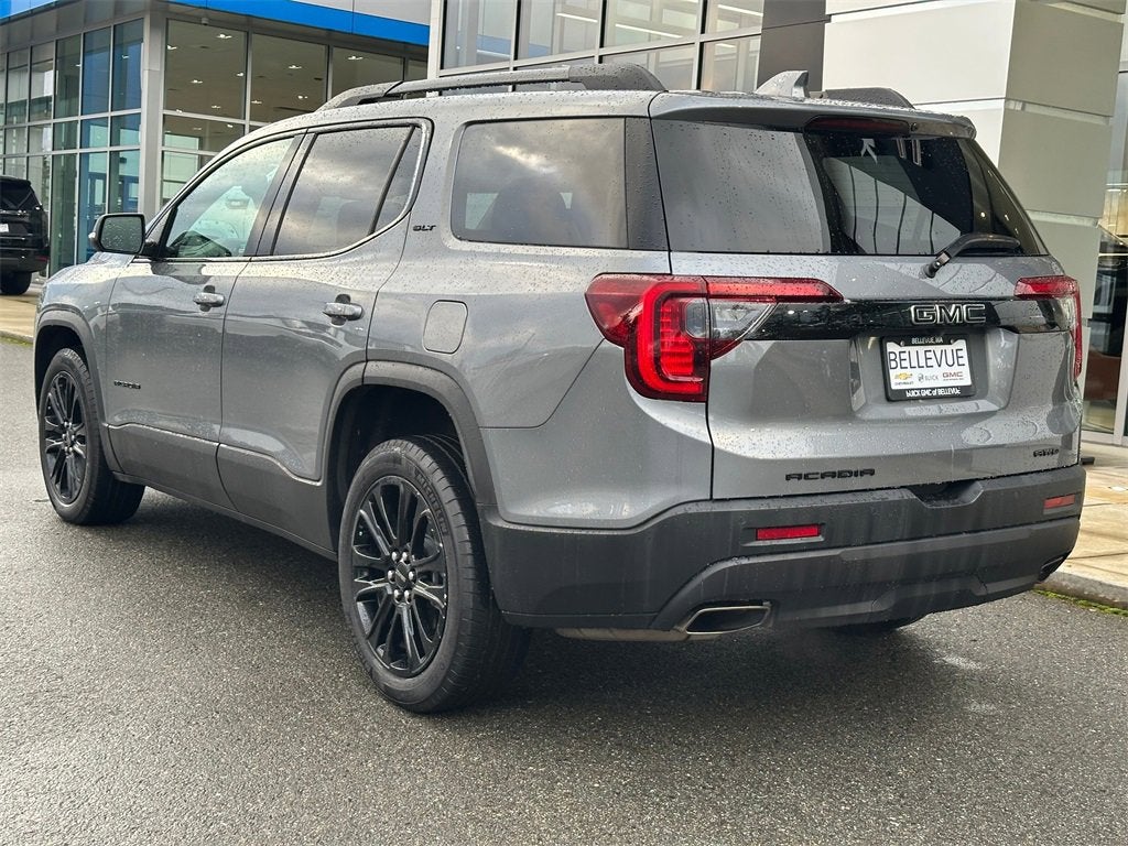 2022 GMC Acadia Base