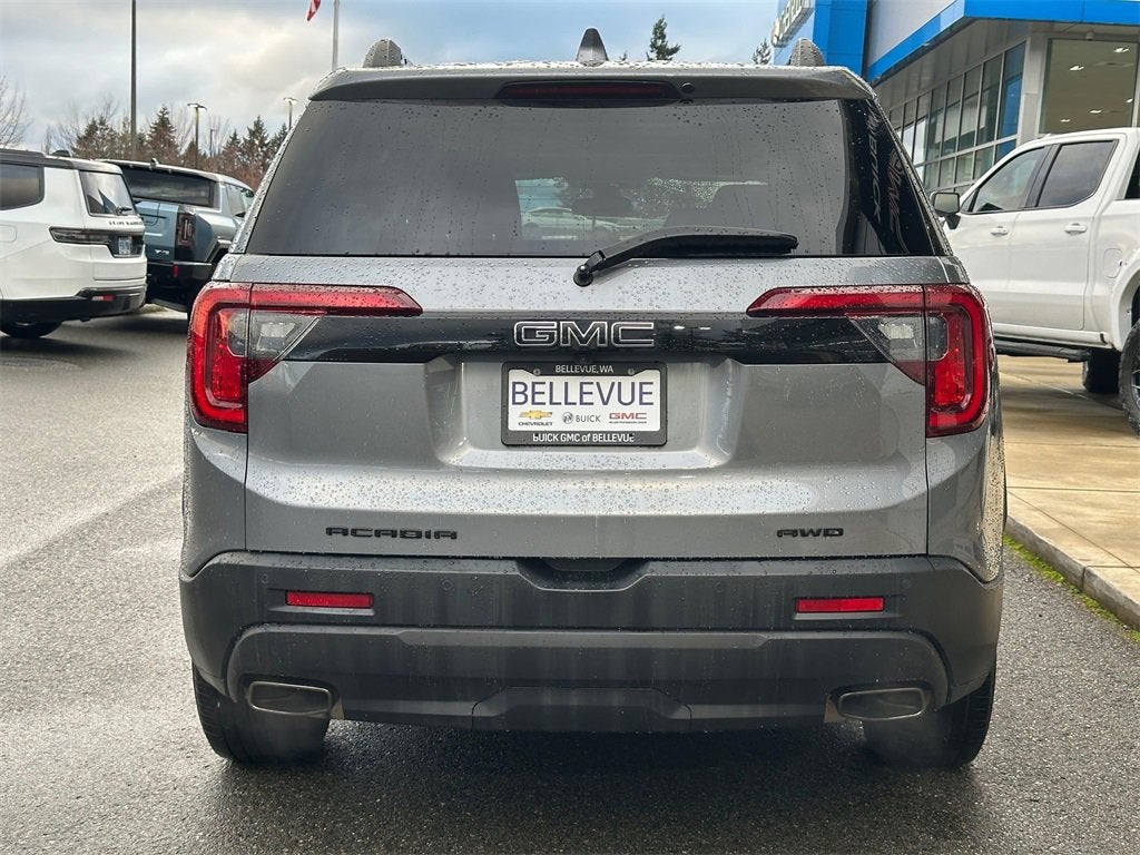 2022 GMC Acadia Base