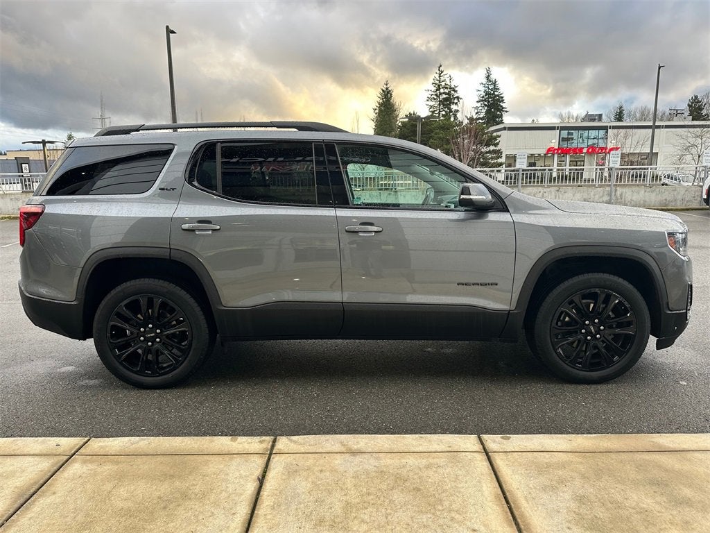 2022 GMC Acadia Base