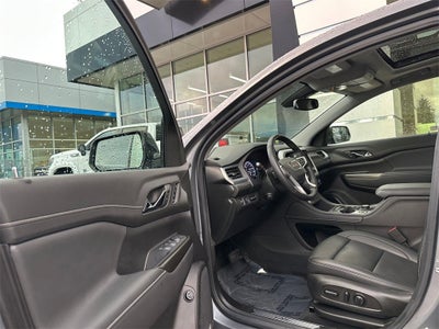 2022 GMC Acadia Base