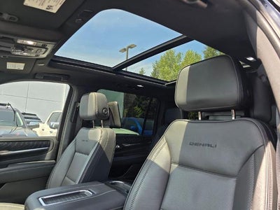 2023 GMC Yukon XL Denali