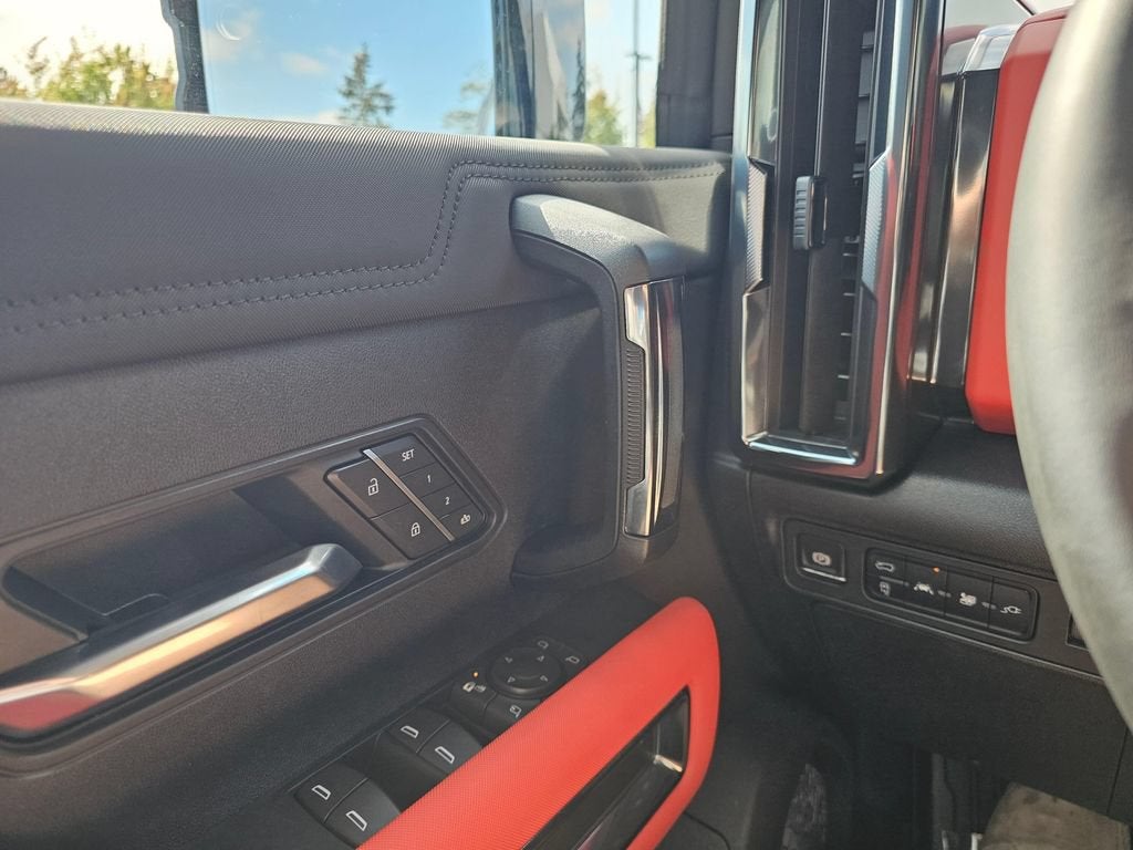 2026 GMC HUMMER EV SUV Base