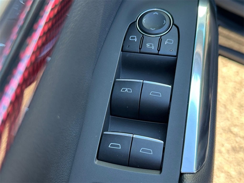 2025 Chevrolet Traverse Base