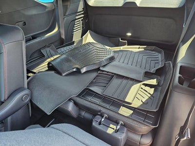 2025 Chevrolet Traverse Base
