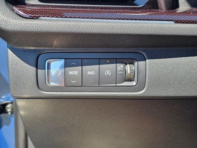2025 Chevrolet Traverse Base
