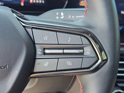 2025 Chevrolet Traverse Base