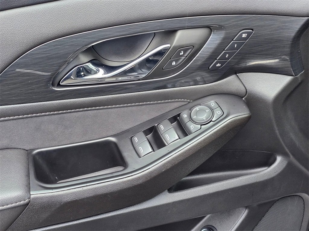 2023 Chevrolet Traverse Base