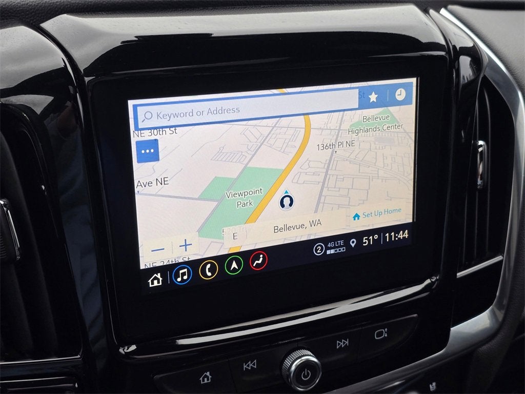 2023 Chevrolet Traverse Base