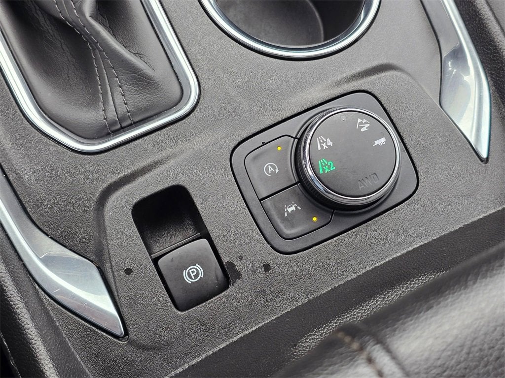 2023 Chevrolet Traverse Base