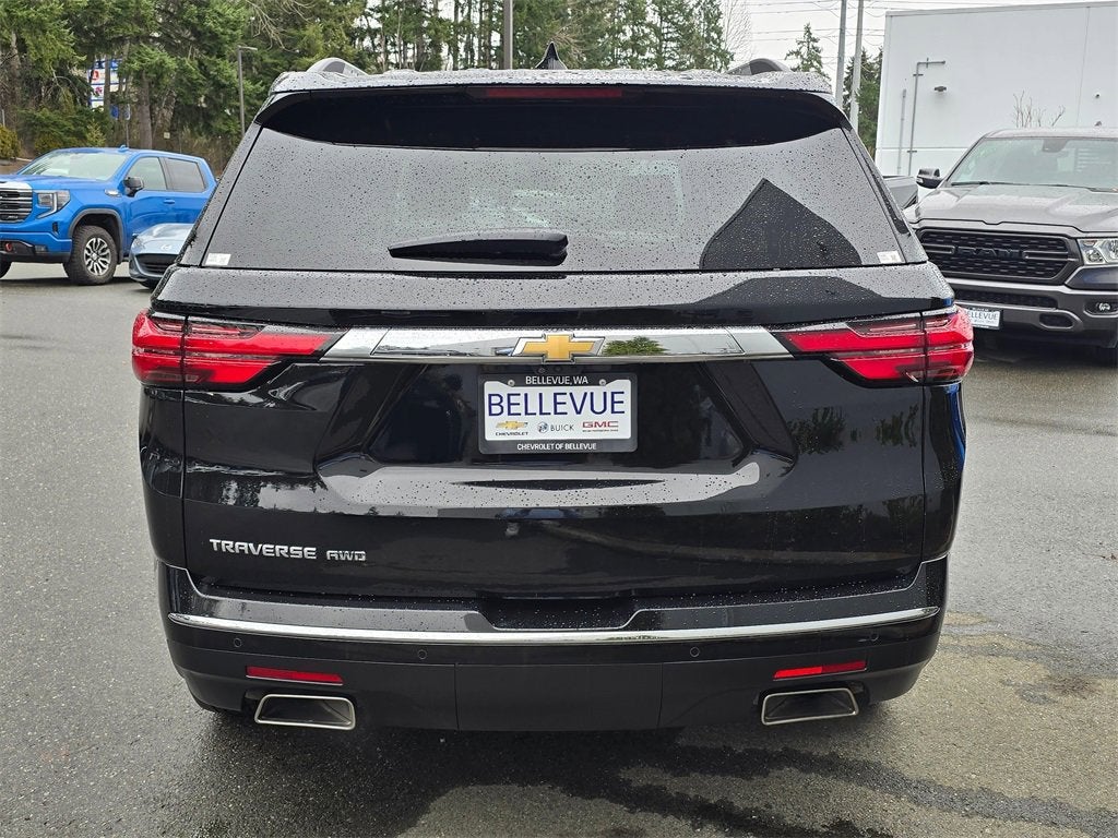 2023 Chevrolet Traverse Base