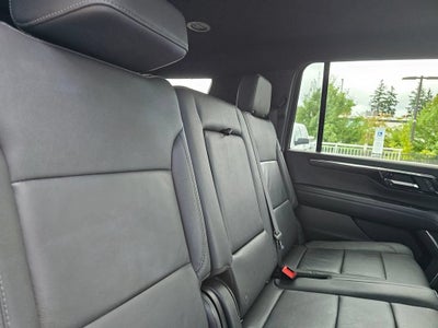 2025 Chevrolet Suburban Base