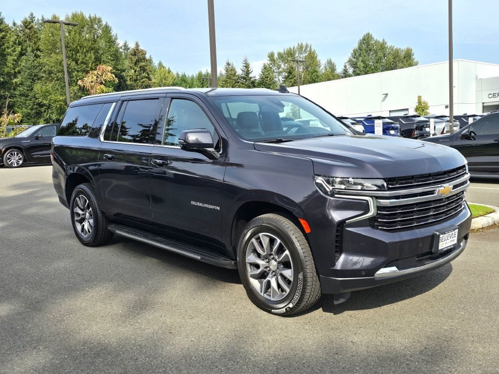 2022 Chevrolet Suburban Base