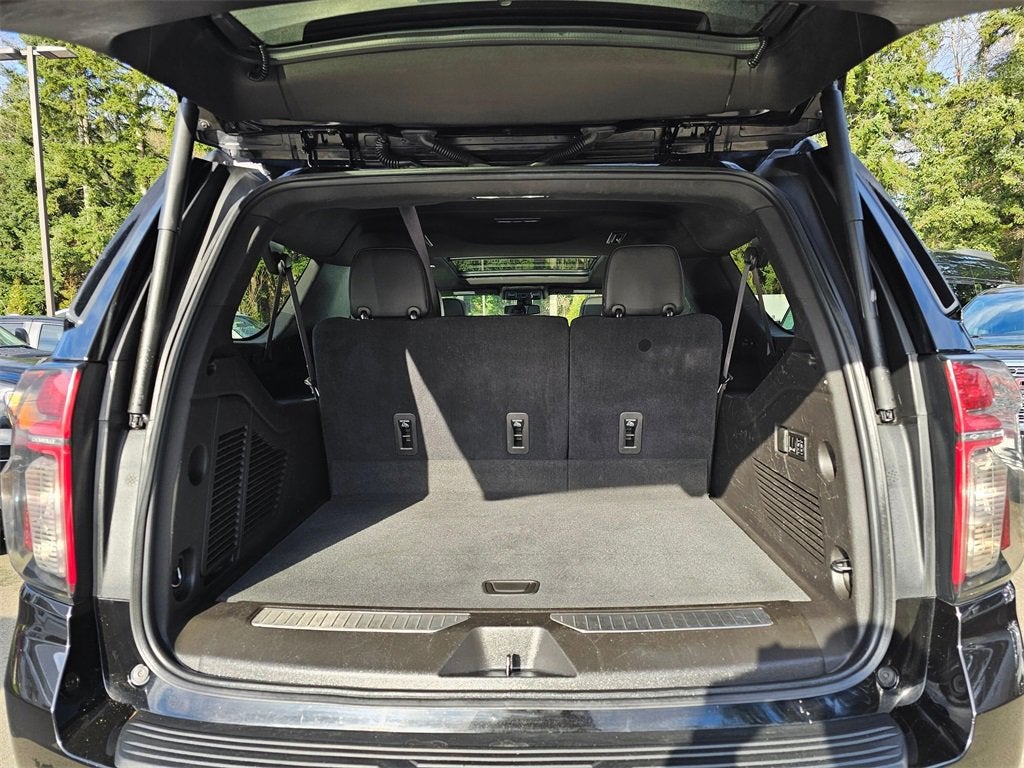 2021 Chevrolet Suburban Base