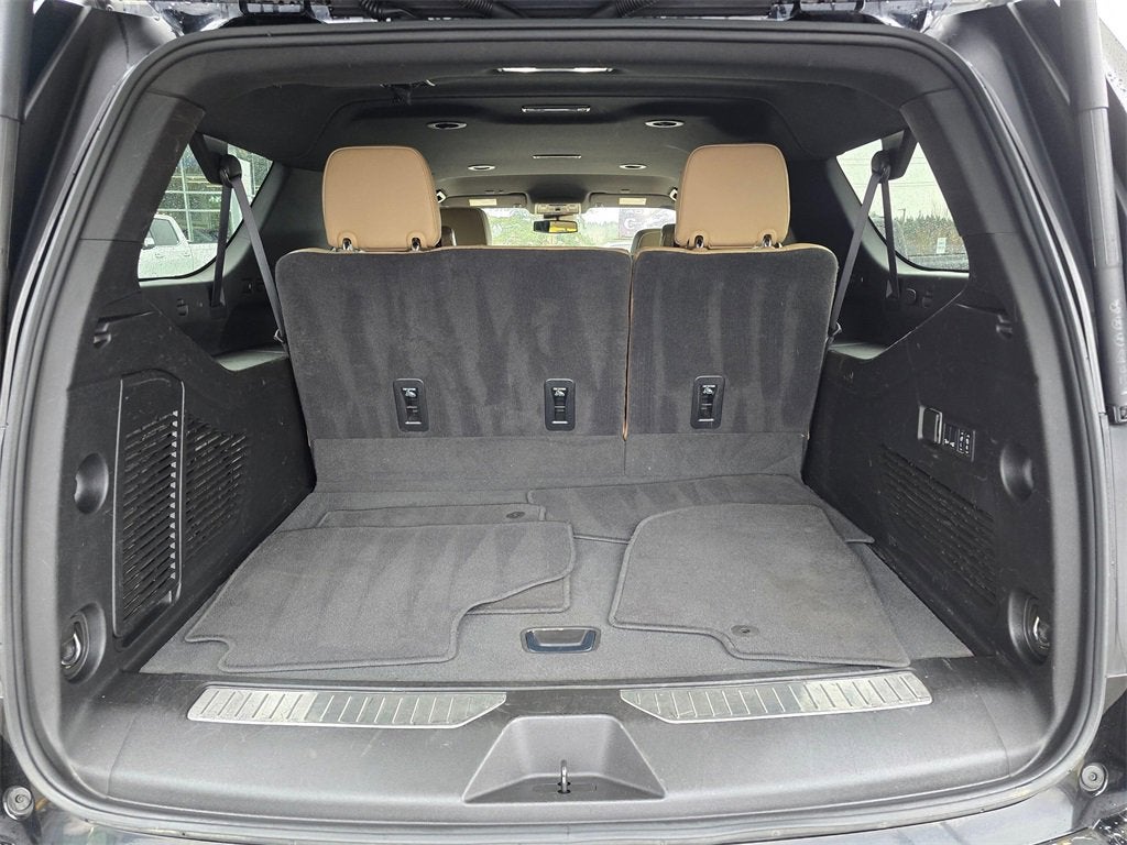 2024 Chevrolet Suburban Base