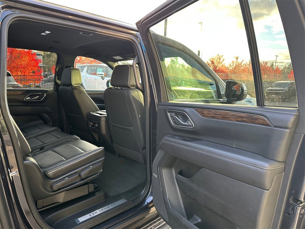 2024 Chevrolet Suburban Base