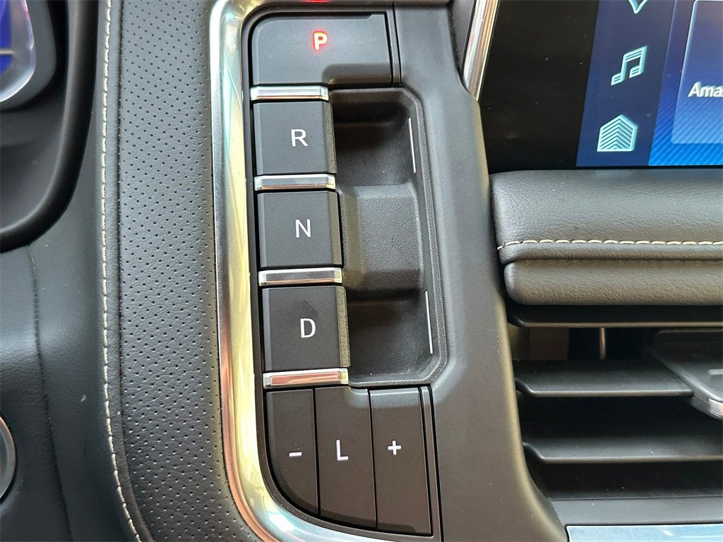 2024 Chevrolet Suburban Base