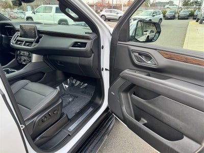 2023 Chevrolet Suburban Base