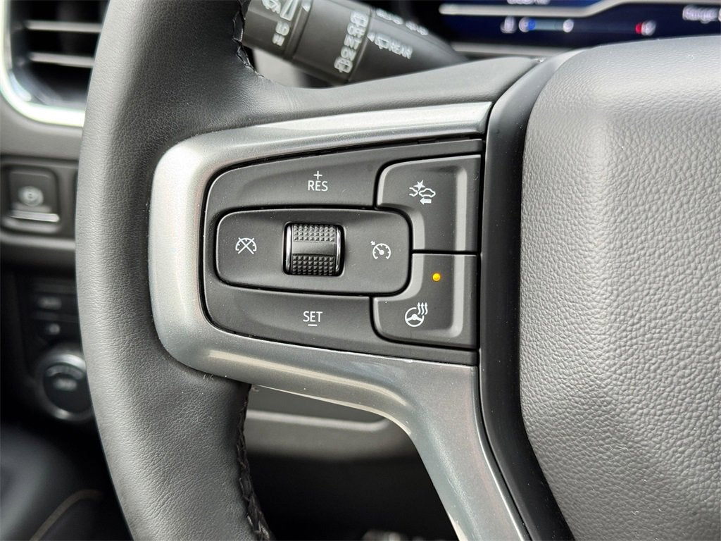 2023 Chevrolet Suburban Base