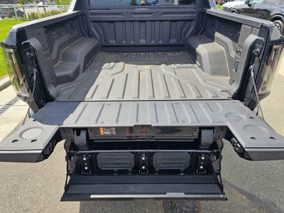 2025 GMC HUMMER EV Pickup Base