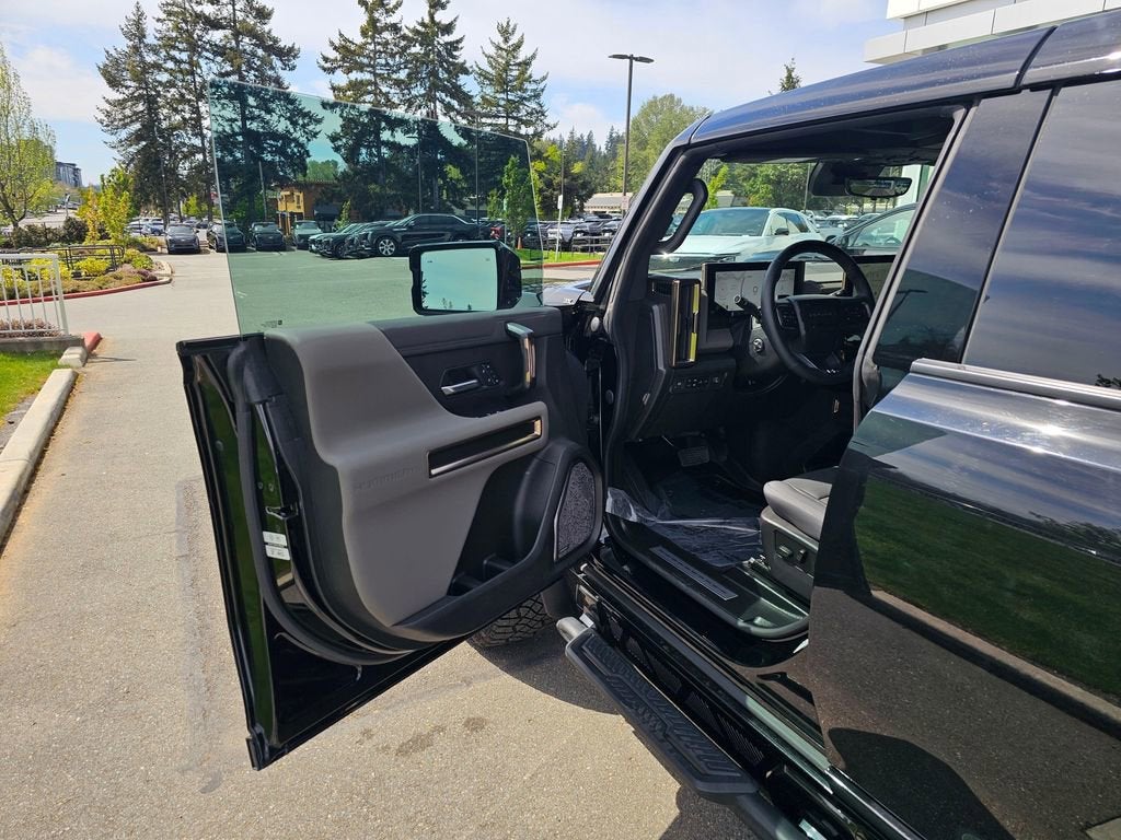 2025 GMC HUMMER EV Pickup Base