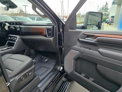 2024 GMC Sierra 3500 HD Denali