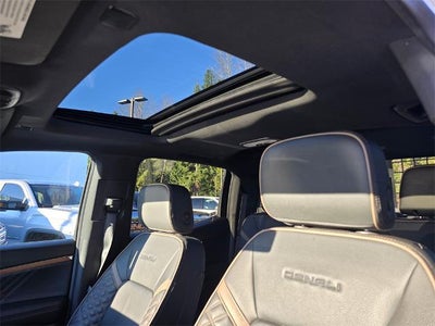 2023 GMC Canyon Denali