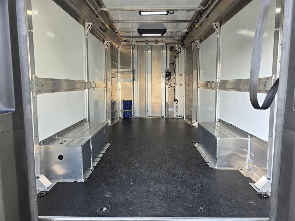 2024 BrightDrop Zevo 600 Base