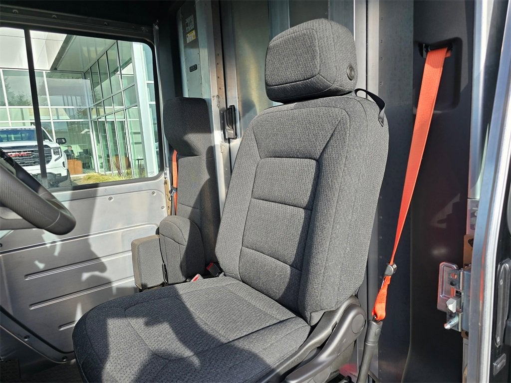 2024 BrightDrop Zevo 600 Base