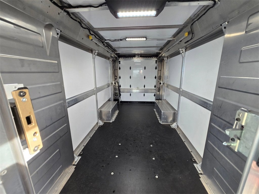 2024 BrightDrop Zevo 600 Base